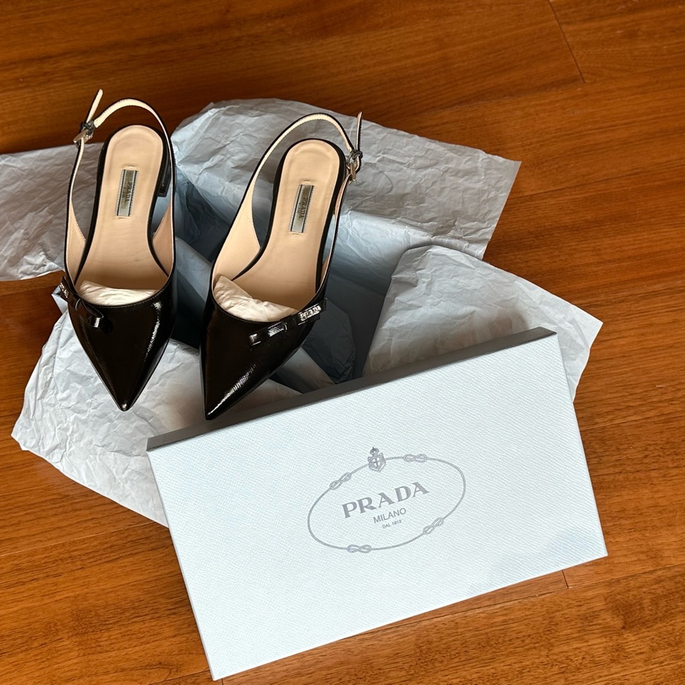 Prada flats - Picture 8 of 16